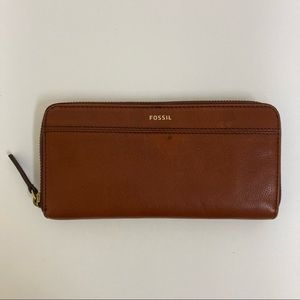 Fossil wallet brown leather zip around clutch